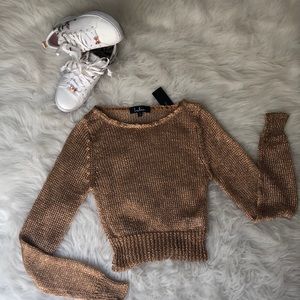 Lulu’s gold knotted top